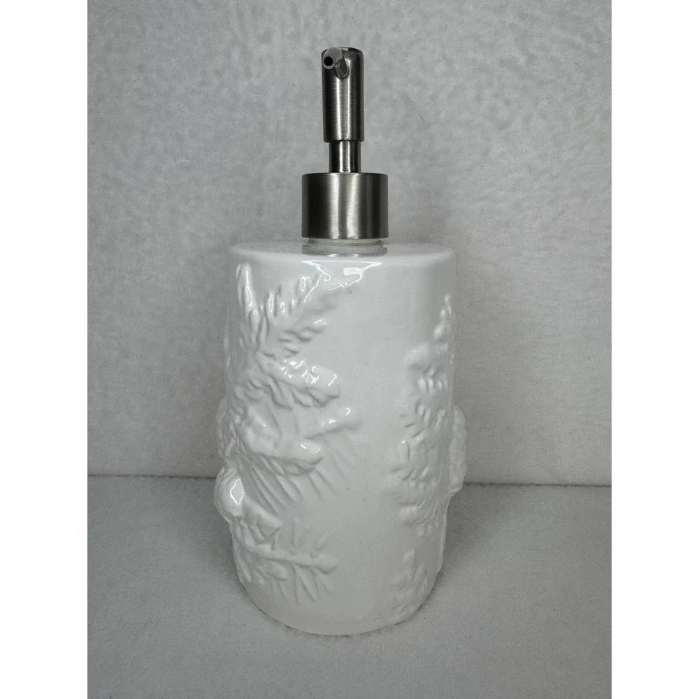Crate & Barrel‎ White Pinecone Soap Pump Dispenser Portugal Unused Ceramic